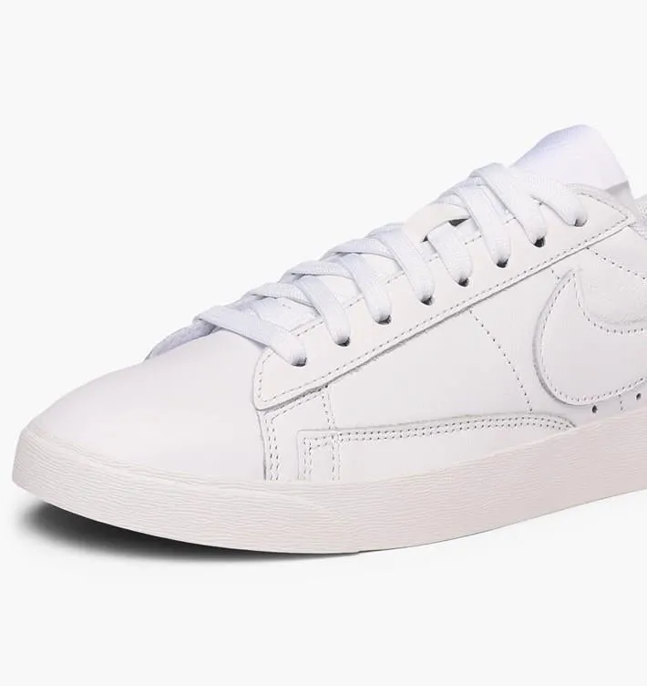 Blazer Low LE (White   White)