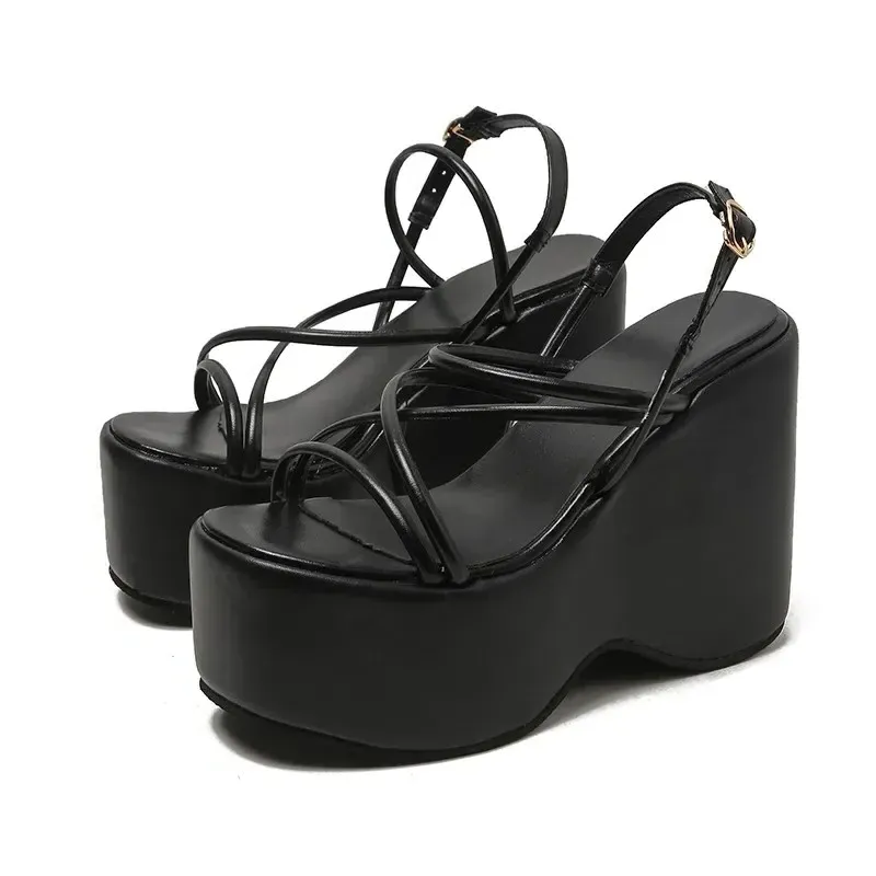 Cruela Sexy Platform Sandals